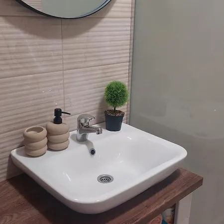 Zapadni Kej M&m 公寓